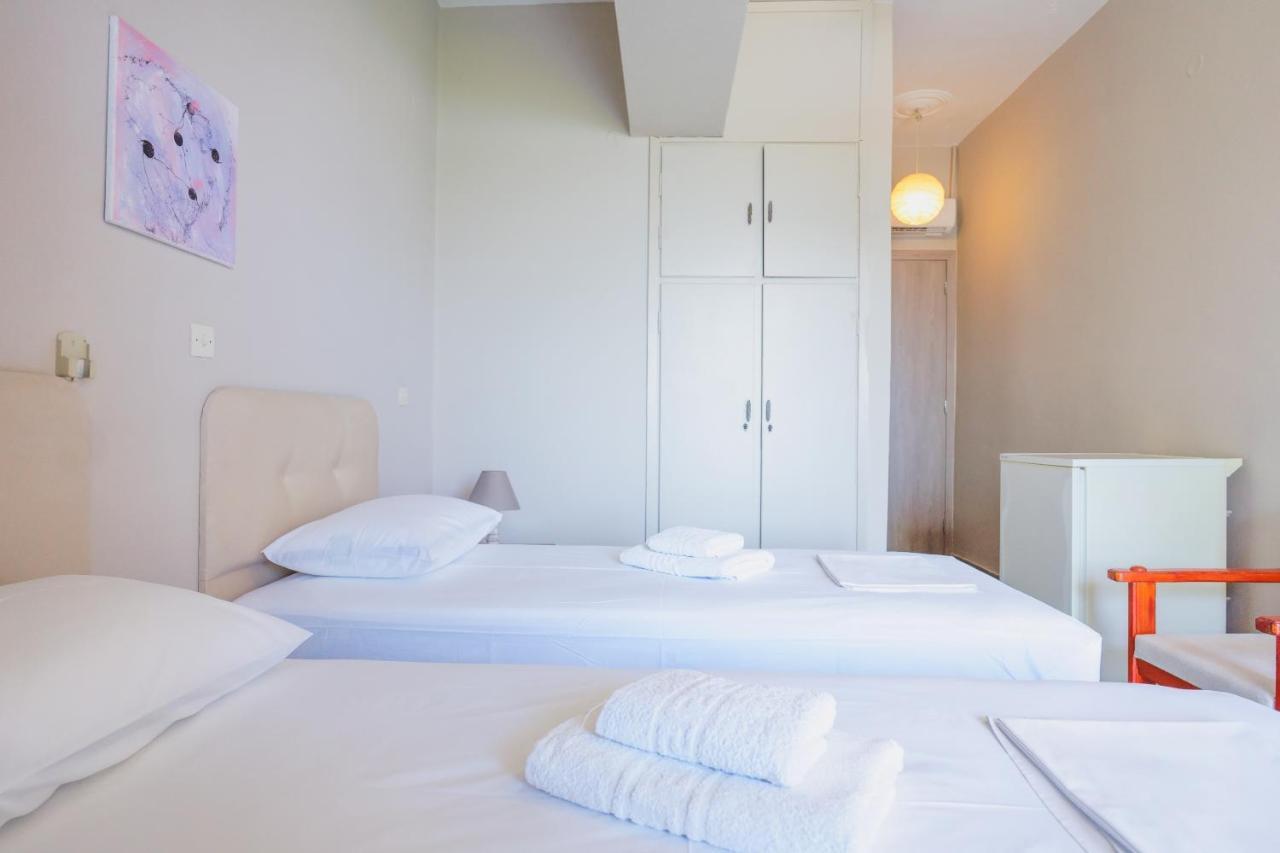 Hotel Korfos - Ξενοδοχείο Κόρφος Renovated Eksteriør bilde