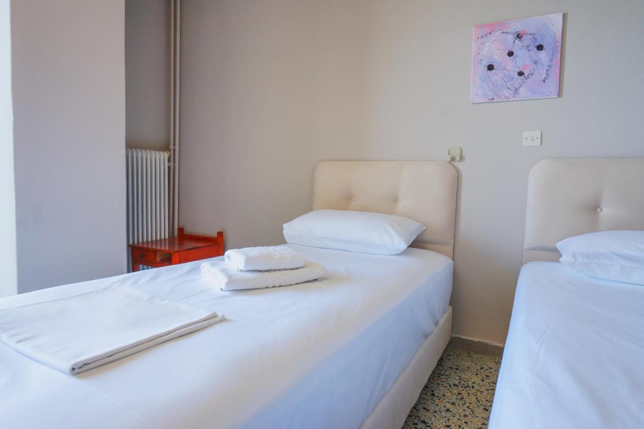 Hotel Korfos - Ξενοδοχείο Κόρφος Renovated Eksteriør bilde