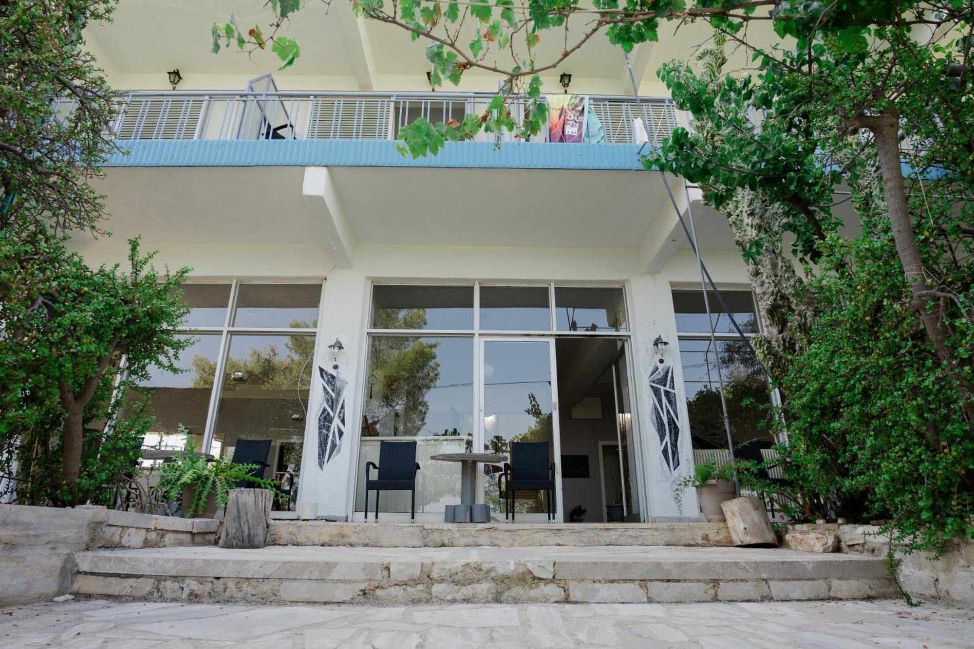 Hotel Korfos - Ξενοδοχείο Κόρφος Renovated Eksteriør bilde