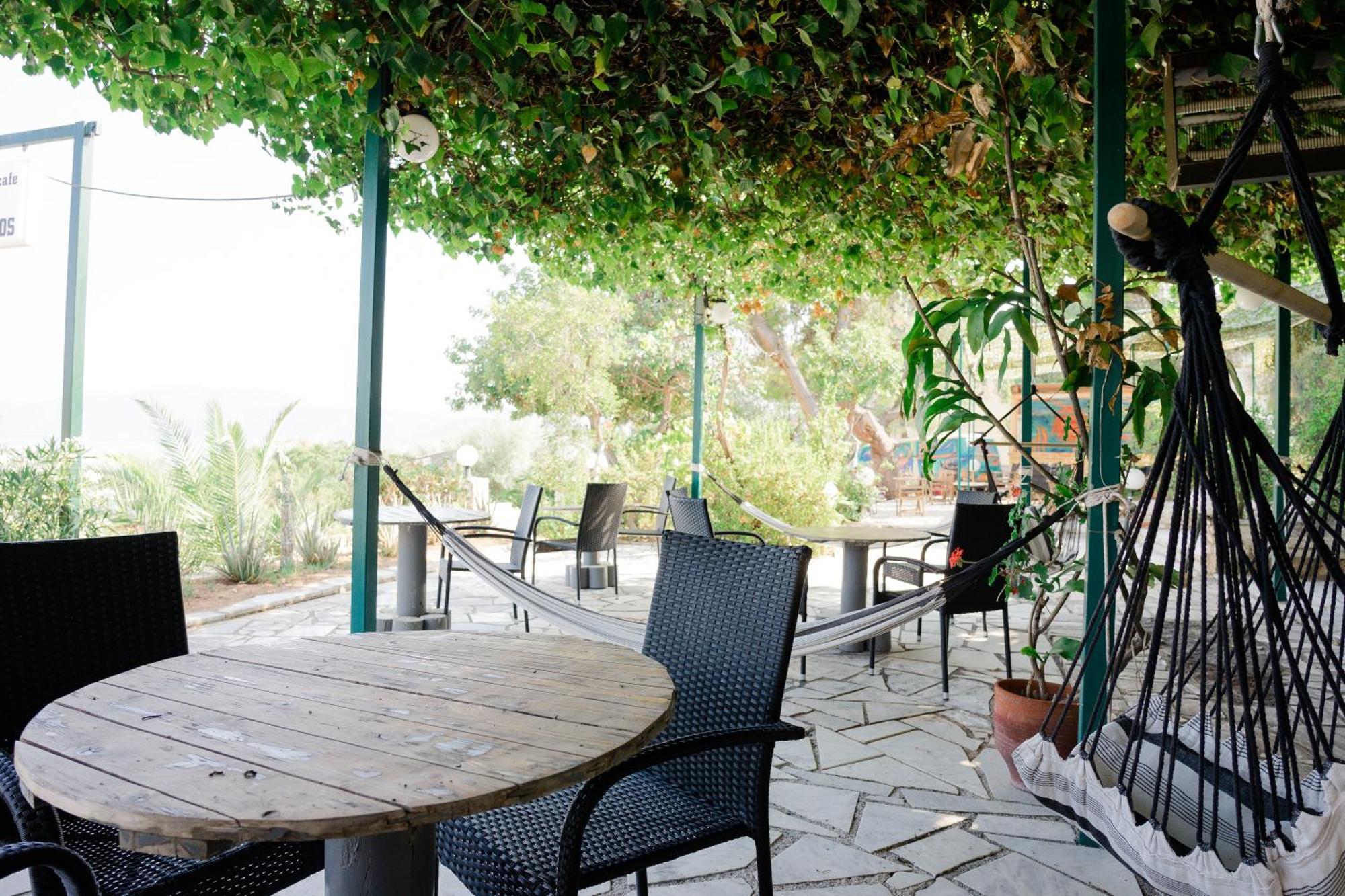 Hotel Korfos - Ξενοδοχείο Κόρφος Renovated Eksteriør bilde
